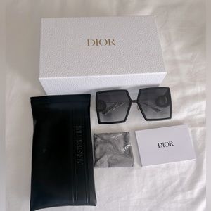 Dior Montaigne Sunglasses | Like New